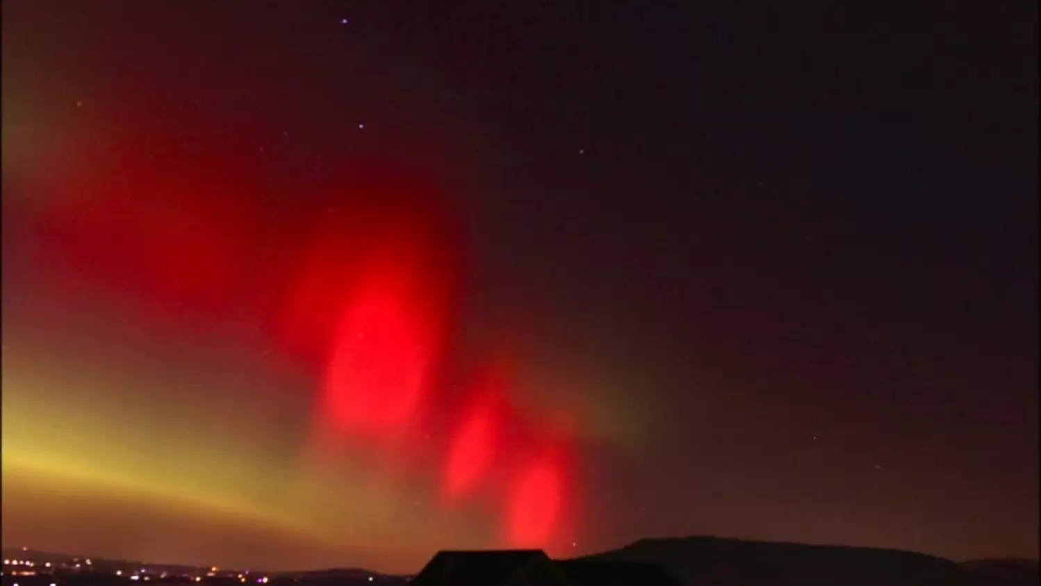 Zorza polarna nad Gorlicami (19 stycznia 2026)